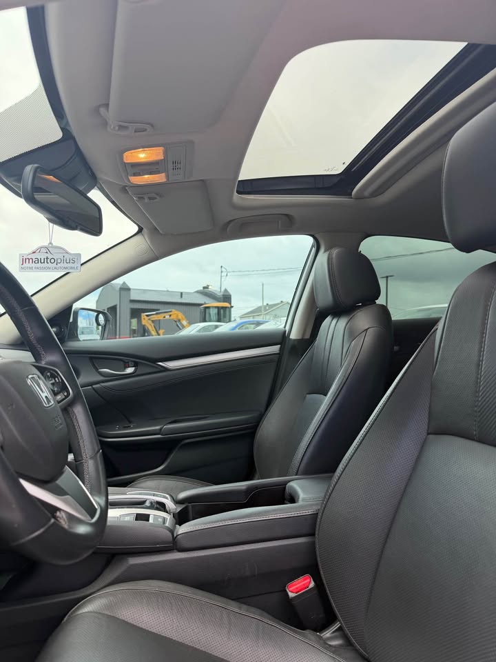 2017 Honda Civic Touring