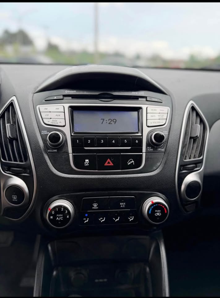 2010 Hyundai Tucson | SUV | Low Miles
