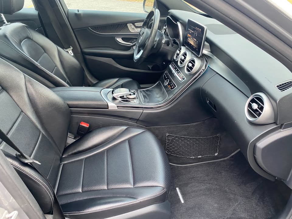 2015 Mercedes-Benz C300 4MATIC AMG Package