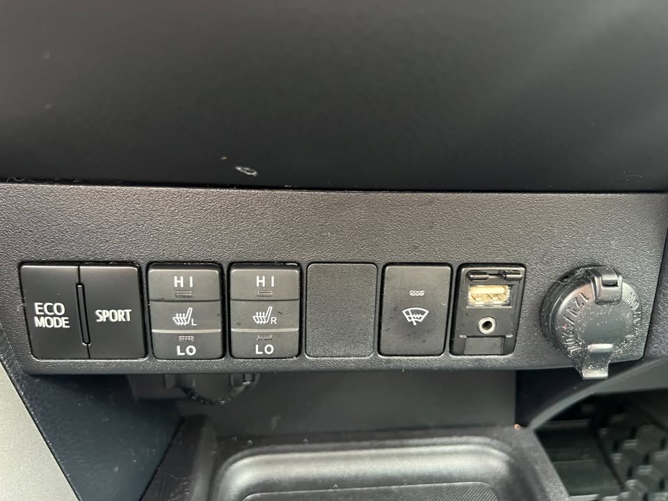 2018 Toyota RAV4 LE AWD