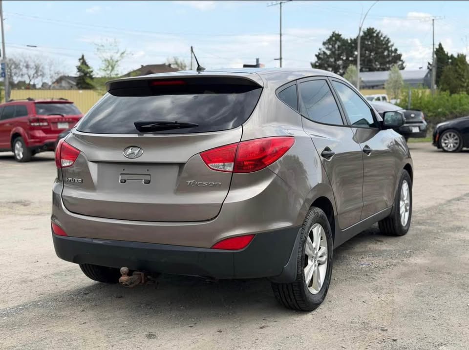 2010 Hyundai Tucson | SUV | Low Miles