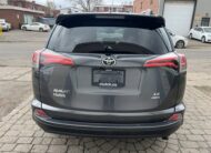 2018 Toyota RAV4 LE AWD