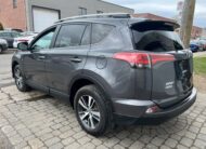 2018 Toyota RAV4 LE AWD