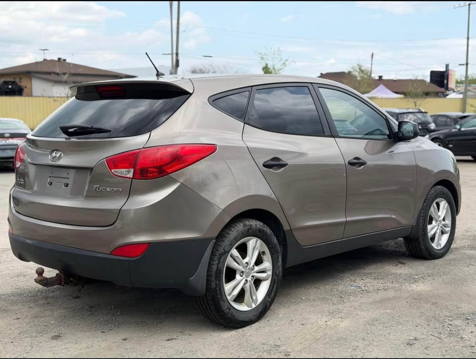 2010 Hyundai Tucson | SUV | Low Miles