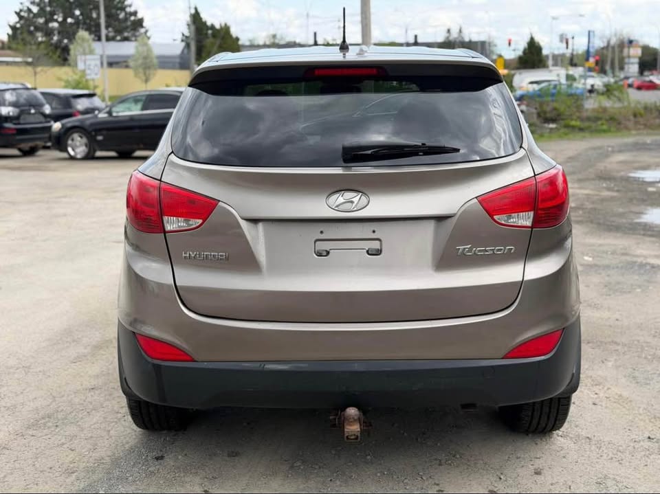 2010 Hyundai Tucson | SUV | Low Miles