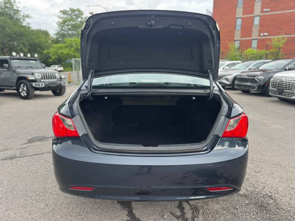 Hyundai Sonata 2011 noir vue arrière