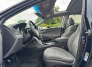 Intérieur Hyundai Sonata 2011 sièges gris chauffants et électriques