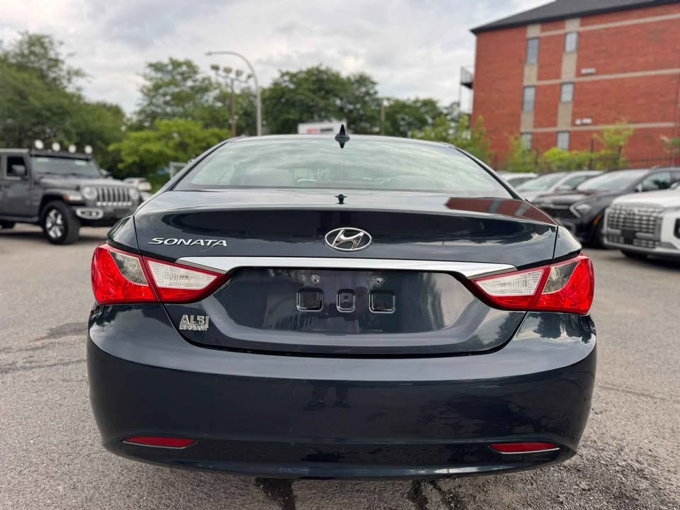 Hyundai Sonata 2011 noir vue arrière